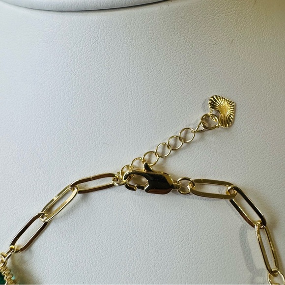 Women Brazilian Laminated God Gold and Green Modern Clover Bracelet with Defect - Picture 4 of 8